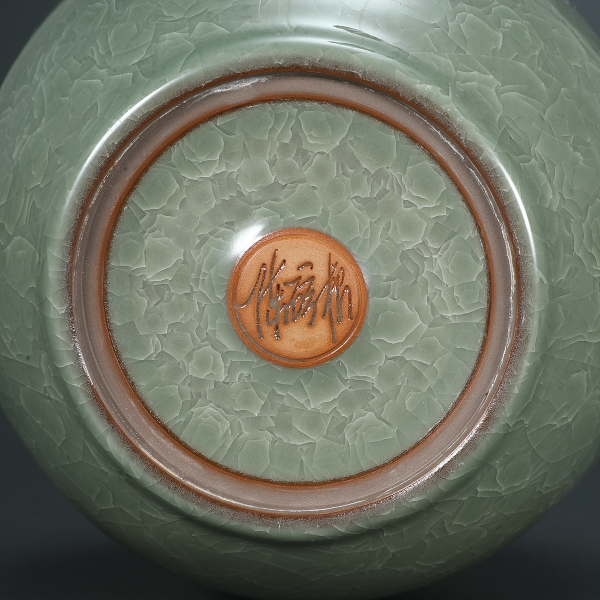 2030 当代·陈坛根制冰裂纹圆瓶