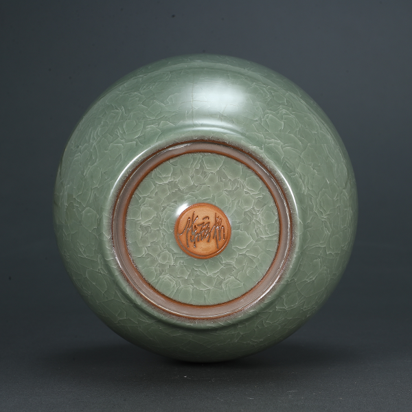 2030 当代·陈坛根制冰裂纹圆瓶